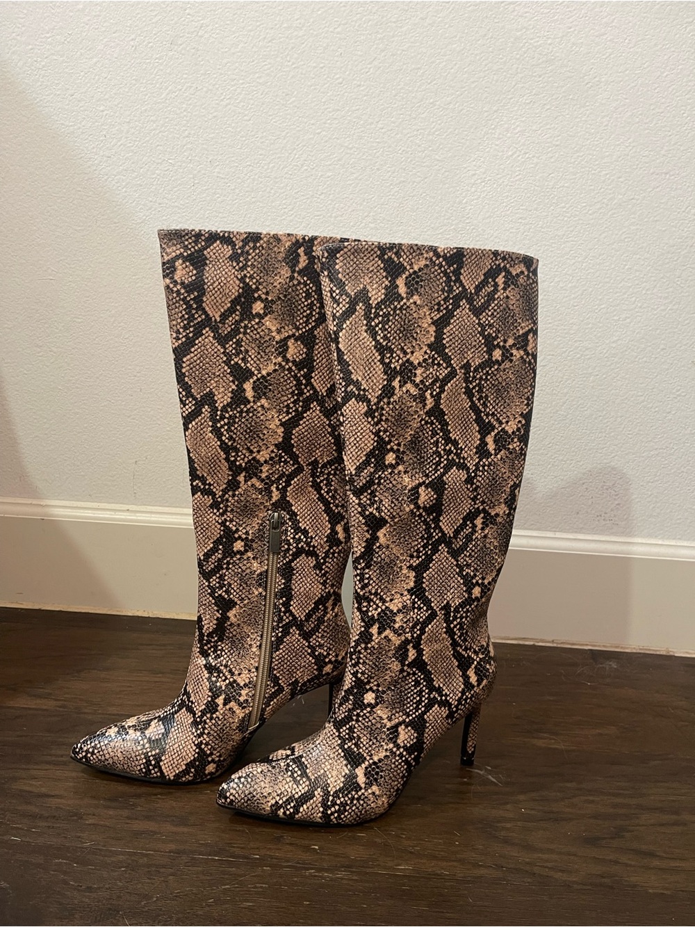 Snake Print Knee-High Pointed Toe Stiletto Boots - Pink/Brown